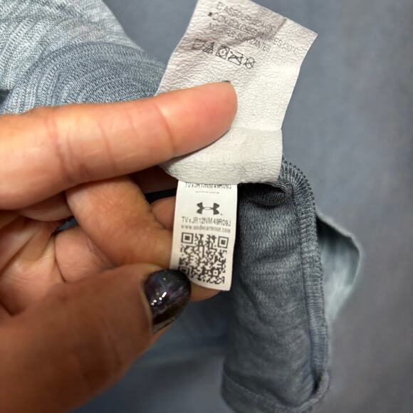 Under Armour HeatGear Gray V-Neck Tee 1X Plus Size Activewear Shirt Gorpcore Gym - Picture 7 of 11